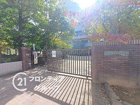 京都市立朱雀第三小学校 徒歩9分。 700m