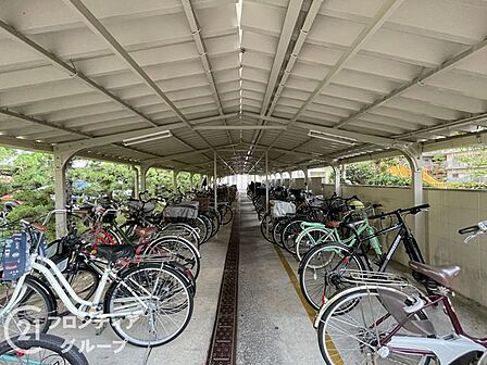 写真だけではわからない採光・広さ・周辺環境の実感は、実際に足を運んでみることが一番です。ご見学はいつでもご予約いただけます