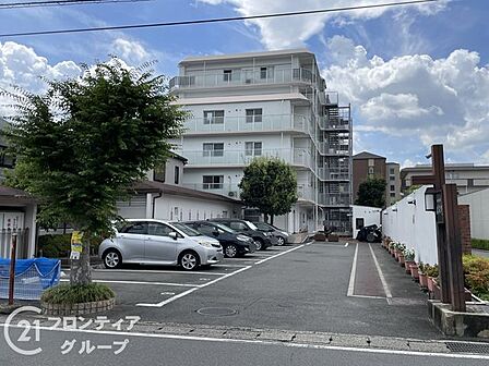 資金計画や住宅ローンのしくみなど、購入前に知っておきたいことをわかりやすくご説明しています。まずはお気軽にお問い合わせください