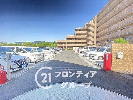 はじめてのご相談でも、経験豊富なスタッフが丁寧にお話を伺います。住まいのことで気になることがあれば、いつでもお声がけください