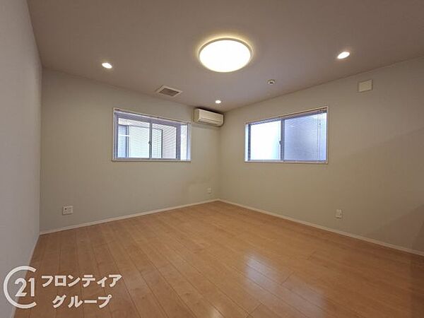 洋室を拡大表示