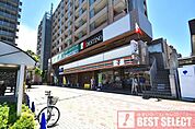セブンイレブンふじみ野駅東口店 徒歩9分。 710m