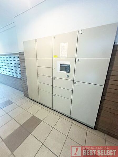 宅配ボックス完備