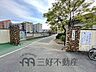 周辺：福岡市立室見小学校 徒歩5分。 400m