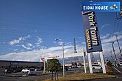 ヨークタウン市名坂 徒歩25分。 1930m
