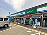 周辺：ファミリーマートプラスCOOP鶴ケ谷店 徒歩7分。 500m