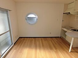 ビスタ千里丘Ｖ 101号室 1階ワンルームのリビング/ダイニング