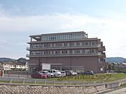 医療法人亀岡病院まで1600メートル
