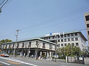 京都アスニー(中央図書館)まで1000メートル