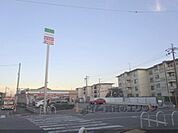 ファミリーマート　大山崎円明寺店まで700メートル