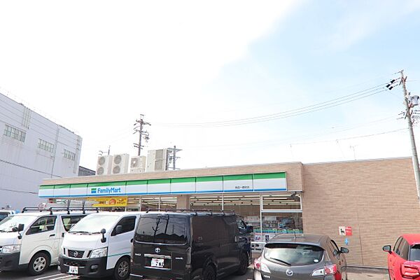 画像22:ファミリーマート　熱田一番町店