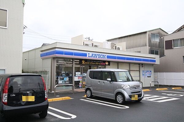 画像17:ローソン　中川八熊三丁目店