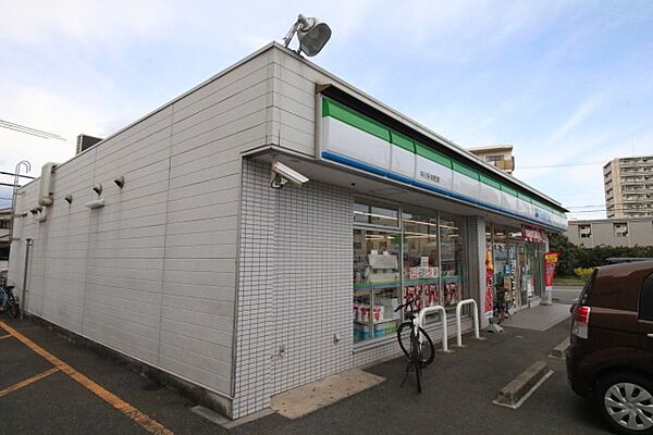 画像16:ファミリーマート　中川好本町店