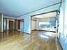 リビング/ダイニング：【オール電化住宅】太陽光パネル・蓄電池設置住宅です！家計にも地球にも優しい住まいに家族の時間も増えますね♪