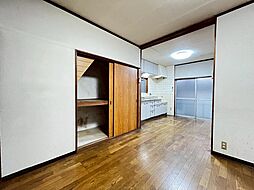 居間