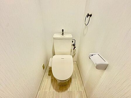 寒い日は特に助かる温水洗浄便座付きトイレです！