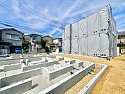 全居室２面採光です】２面採光を確保した明るい室内は、風通しも良く、大変居心地の良い空間となっております♪爽やかな風を感じて起きる朝は、快適生活の始まりに！