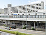 周辺：泉北高速鉄道「泉ヶ丘」駅までバス乗車９分、バス停「宮山台４丁」まで徒歩９分