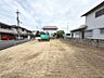 外観：【ＬＤＫ約１６帖以上】大きな窓のあるリビングは、陽光あふれる明るい空間です♪居心地良く、ご家族皆がゆったり寛げる憩いの空間となりそうです♪
