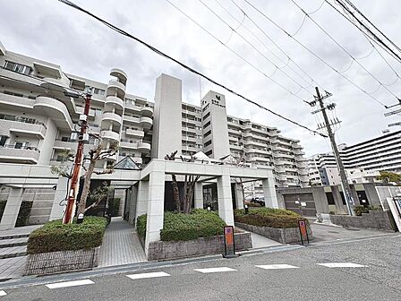 南海泉北線「光明池」駅まで徒歩7分!毎日の通勤や通学に便利ですね♪忙しい朝や遅い帰宅時にも安心ですよ!