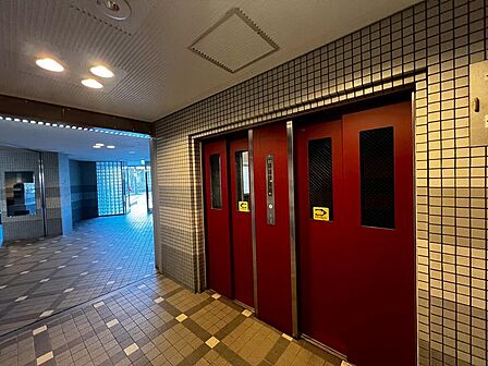 【エレベーター】荷物が多い日も楽々にお部屋に持っていけますね!