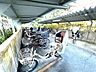 駐車場：【駐輪場】屋根ございますので、雨で自転車が濡れないのは、嬉しいポイントですね！