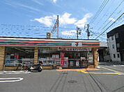 セブンイレブン（117m）