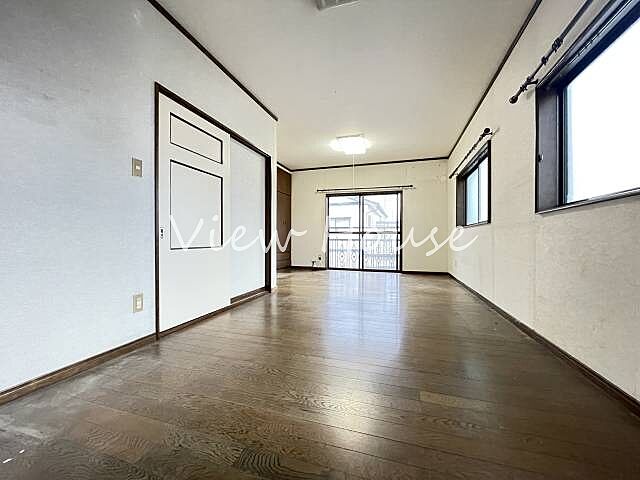 室内 前橋市上新田町