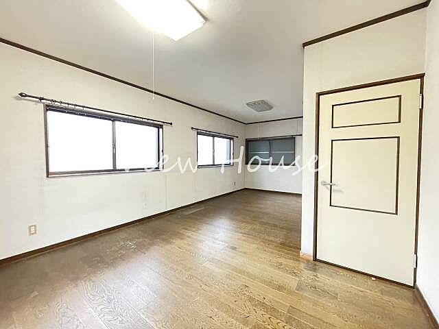 室内 前橋市上新田町