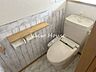 トイレ：清潔感のあるトイレは、落ち着いて使えるシンプルな空間♪