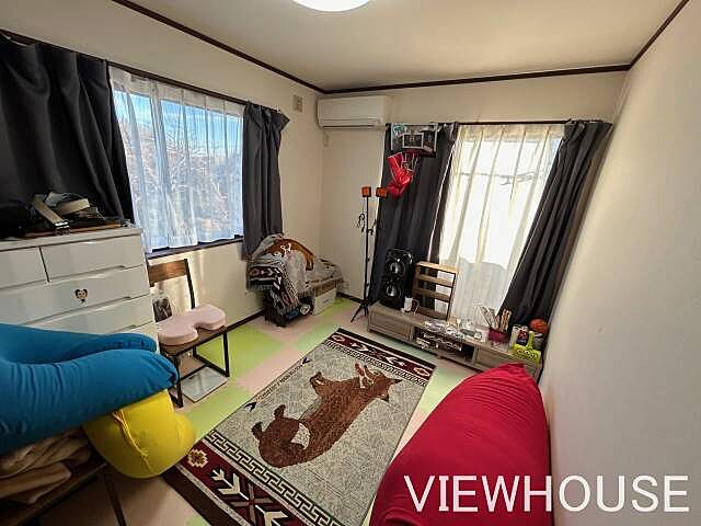 室内 太田市新田下江田町