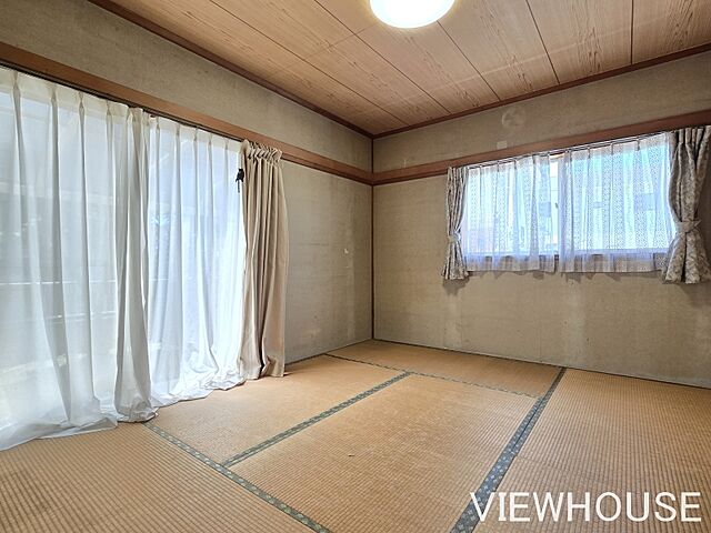 室内 太田市亀岡町