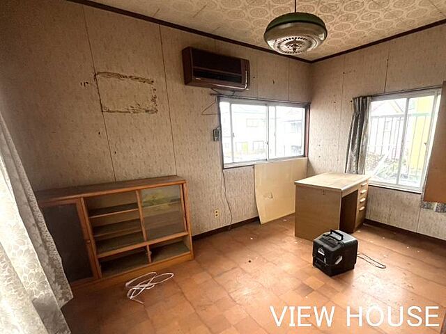 室内 太田市新田木崎町