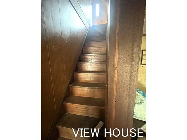 室内 太田市新田木崎町