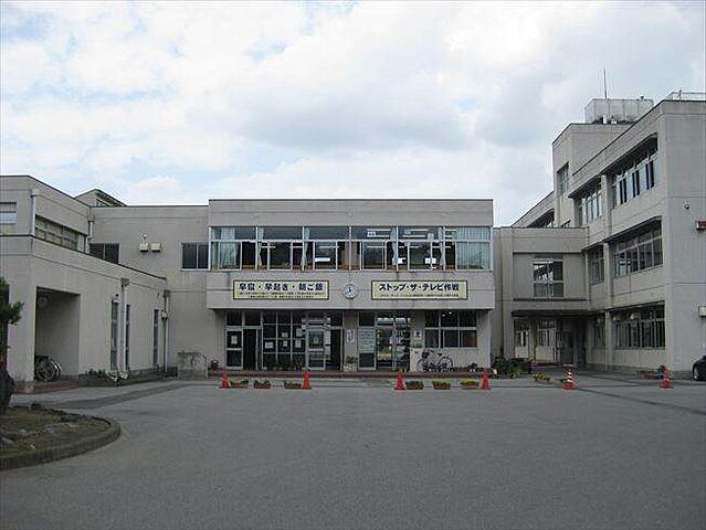 周辺 伊勢崎市新栄町