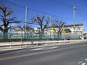 伊勢崎市立あずま中学校 2602m昭和22年開校の伝統ある「あずま中学校」。ゆたかに実る田畑に囲まれた落ち着いた環境で勉強・生活ができます♪