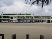 伊勢崎市立境東小学校 1745m住宅街に囲まれた落ち着いた環境で勉強に取り組むことができます♪