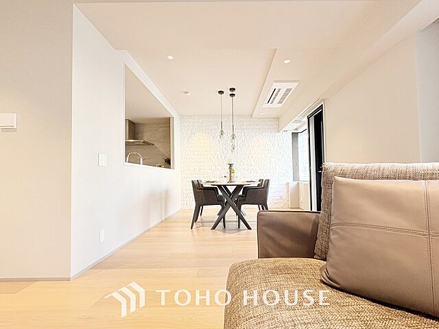 リビング/ダイニング イクシクス麻布十番 3階/-