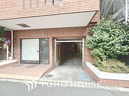 現在改装中◆開放的◆後片付けが楽なシステムキッチン。収納スペースの充実！