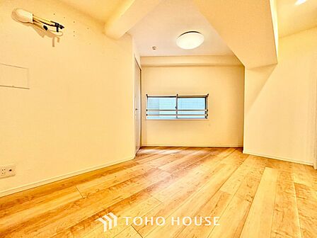 ◆色彩◆この空間に放たれた光は華美なまでに演出されたデザイン。流れる時をより芳醇なコーヒーの様な色彩奏でるアダージョ。そして情景豊かな作品のような暮らしがイメージできる。