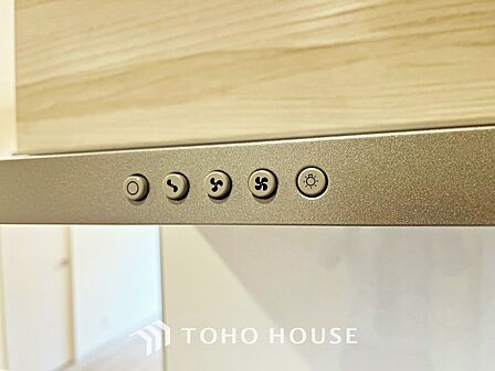【KITCHEN】◆開放的◆後片付けが楽なシステムキッチン。収納スペースの充実!