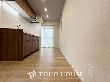 【Private room】家族個々の安らぎの空間。プライベートなBedRoomは暮らす方の感性で造り上げたいもの。誰もが好みで飾れるシンプルな室内に仕上げてあります。