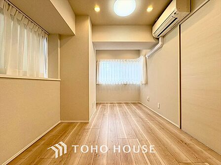 【PRIVATE ROOM】◆属毛離裏◆子は父を手本とし、母に愛育されて成長する。家族の深い繋がり。いつまでも大切にしたい。