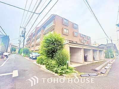外観:漂う上質な空気感、マンションに入れば「おかえりなさい」と笑顔で迎えてくれるエントランス。最良の心配りを感じるマンションでした。 外観:漂う上質な空気感、マンションに入れば「おかえりなさい」と笑顔で迎えてくれるエントランス。最良の心配りを感じるマンションでした。