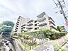 外観：◆キッチン◆美しく使いやすいキッチンは油汚れが簡単に拭き取れる素材で加工されており、浄水器シャワーから流す水の音を軽減する静かなシンクを採用。見えないところにさり気ない配慮が嬉しいですね