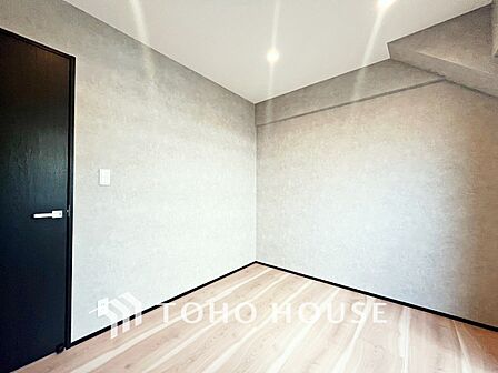 【PRIVATE ROOM】◆属毛離裏◆子は父を手本とし、母に愛育されて成長する。家族の深い繋がり。いつまでも大切にしたい。