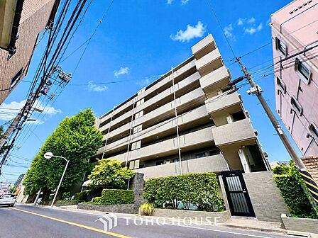 ◆共有空間◆些細な事でほっぺを膨らまして怒る君。それでも僕達はこれからも一緒だよ。喧嘩をしても離れたくないから一つはさんだ同じ場所にいる。分かるよ。そこに君が