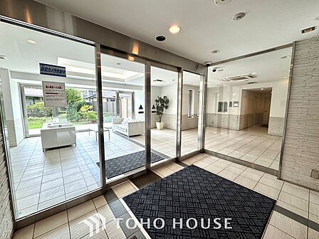 漂う上質な空気感、マンションに入れば「おかえりなさい」と笑顔で迎えてくれるエントランス。最良の心配りを感じるマンションでした。