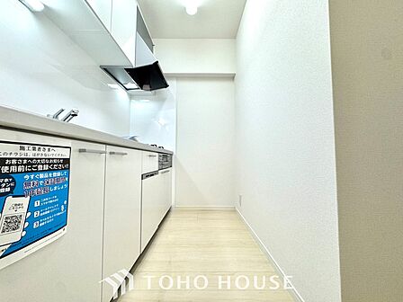【Kitchen】光り眩い羨望のリビングへ。一歩一歩を踏みしめて家族の集う幸せの場所へ。すべてがクライマックスのマイベストホーム。