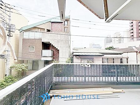 【BALCONY】◆BLUE SKY◆自然の心地よさに包まれる。大開口の外に広がるのは爽やかな青空。